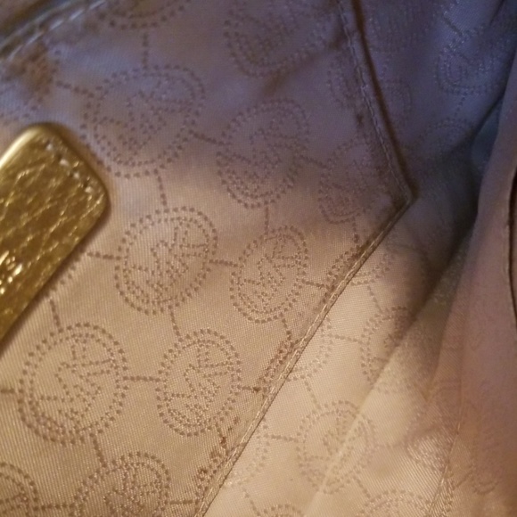 Michael Kors wristlet - Picture 7 of 8